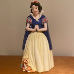 Vintage 90’s Disney’s Snow White Treasure Craft Cookie Jar